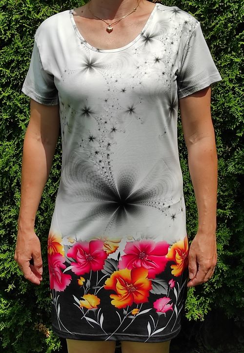 Dámské letní šaty M výprodej